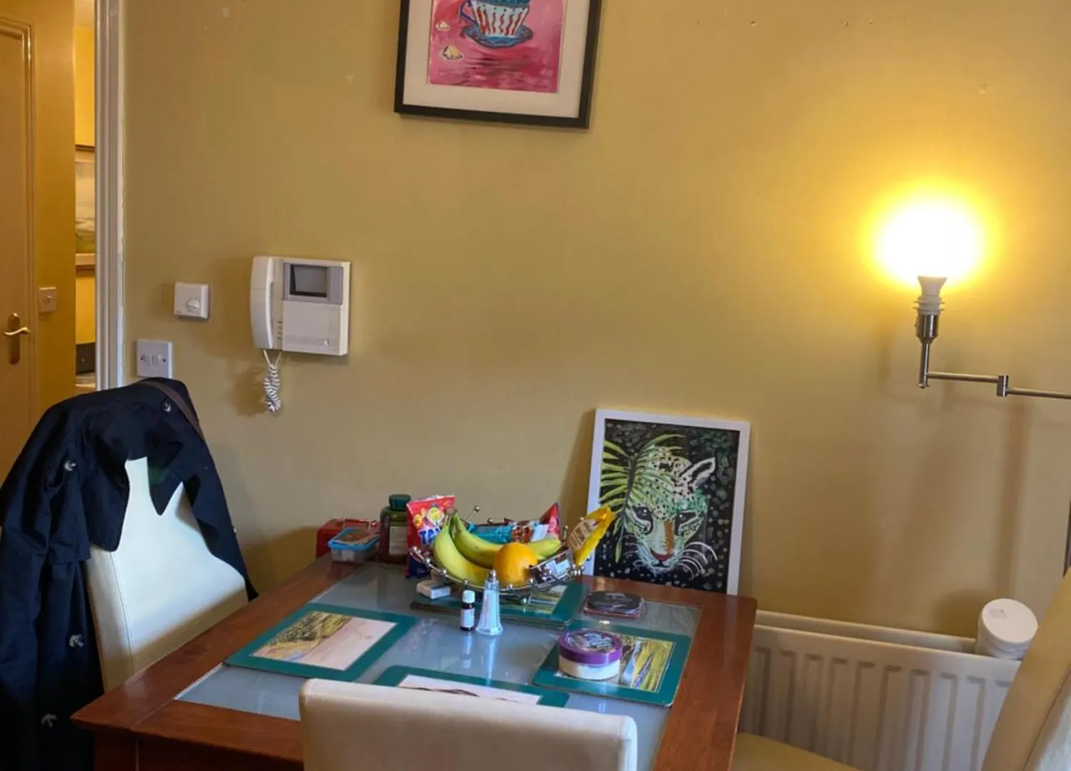 홈스테이 Comfy Apartment Near Dublin Airport With Free Parking